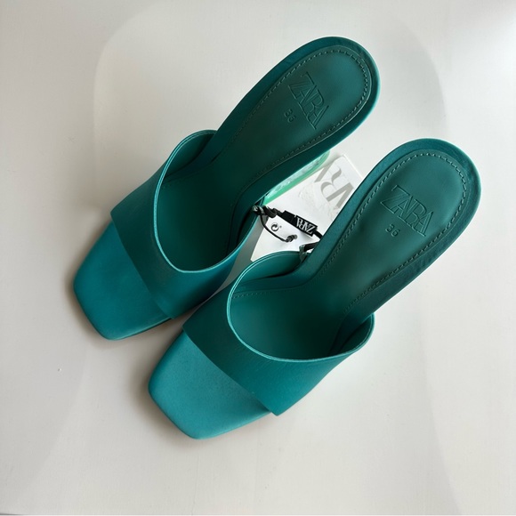 NWT Zara Aqua Blue Satin Mules with Clear Acrylic Heels - Bloggers Fave - Picture 3 of 12